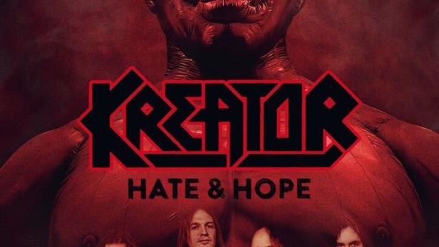 Das rote Filmplakat für „Kreator: Hate & Hope“ zeigt eine dämonische Figur und die Bandmitglieder.