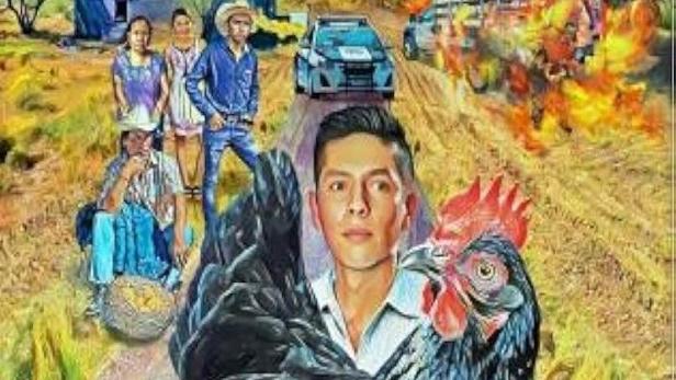 Ein Mann hält ein Huhn vor dem Hintergrund einer surrealen Landschaft.