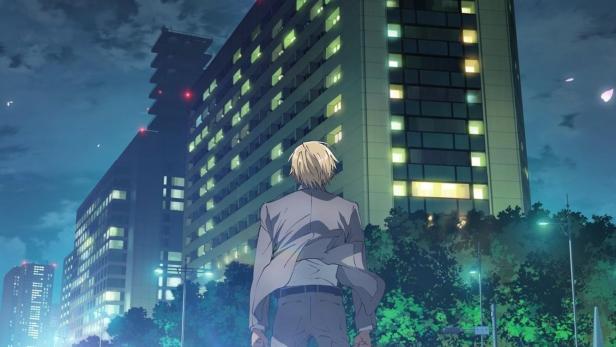 Ein Mann steht vor einem weißen Sportwagen mit dem Titel „Zero's Tea Time“ im Hintergrund.