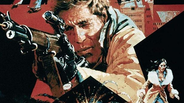 Das Filmplakat für „Russisches Roulette“ zeigt George Segal mit einer Waffe.