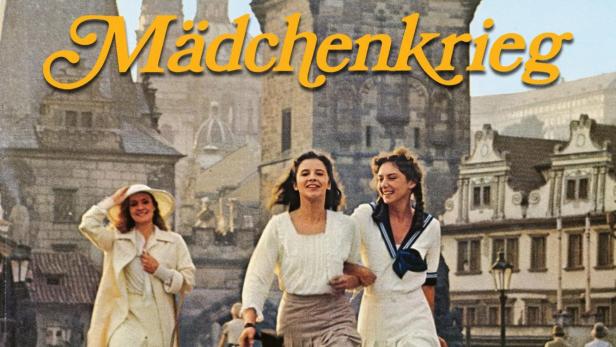 Drei junge Frauen auf der Karlsbrücke in Prag, Titelbild des Films „Der Mädchenkrieg“.