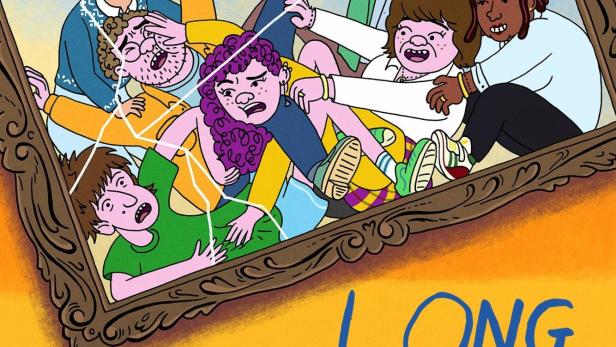 Das zerbrochene Glas eines gerahmten Gruppenporträts zeigt die Charaktere von „Long Story Short“.