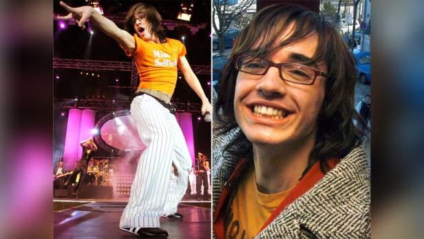 Daniel Küblböck auf der Bühne in Action und mit breitem Lächeln in Porträtfoto.