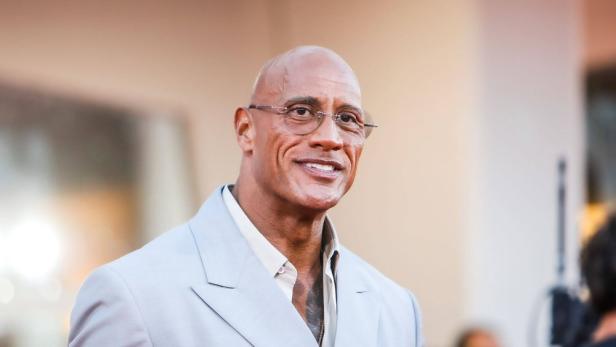 Ein stark abgemagerter Dwayne Johnson.