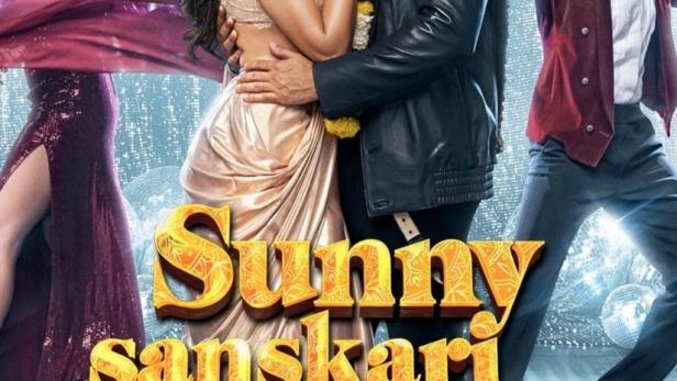 Das Filmplakat für „Sunny Sanskari ki Tulsi Kumari“ zeigt ein Paar mit Blumenketten und zwei weitere Personen.