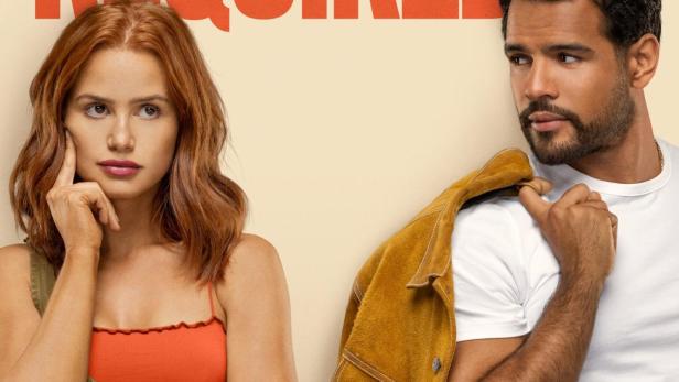 Das Filmplakat für „Maintenance Required“ zeigt eine Frau und einen Mann vor beigem Hintergrund.