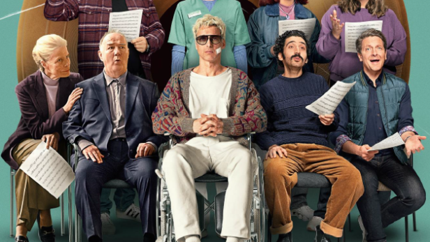 Singende Schauspieler auf Filmplakat versammelt