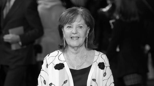 Porträtfoto von Schauspielerin Pauline Collins 