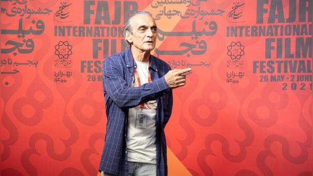 Homayoun Ershadi bei Pressetermin