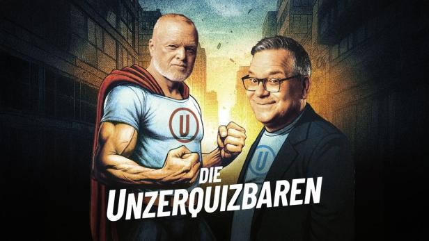 Stefan Raab im Superheldenoutfit und Elton neben ihm