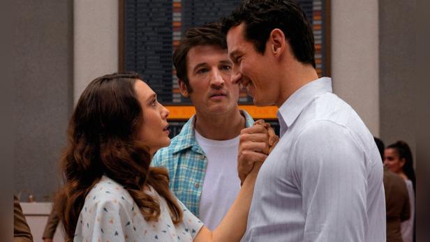 Elizabeth Olsen mit ihren beiden Film-Ehemänner Callum Turner und Miles Teller