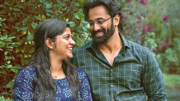 മിണ്ടിയും പറഞ്ഞും