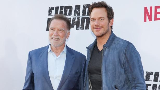 Porträtfoto von Arnold Schwarzenegger und Chris Pratt