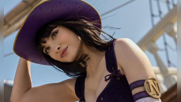 Lera Abova als Miss All Sunday bei "One Piece"