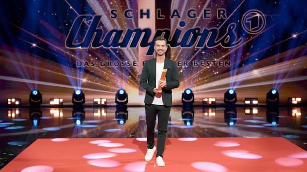 Florian Silbereisen als Moderator im TV-Studio