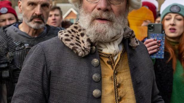 The Fall of Sir Douglas Weatherford