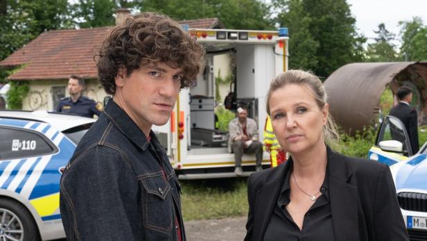Jonathan Hutter und Katharina Böhm in ihren Rollen als Polizei-Kommissare
