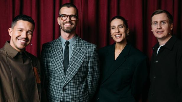 Andrea Petković, Till Reiners und Nico Santos neben Joko Winterscheidt