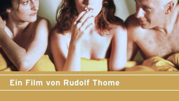 Tigerstreifenbaby wartet auf Tarzan