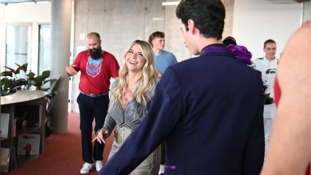 Beatrice Egli sucht ein Männermodel für ein Musikvideo