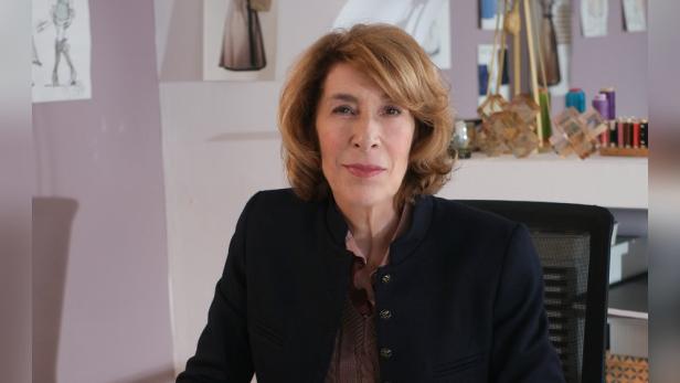 Adele Neuhauser in Filmrolle als Designerin Constanze Laux