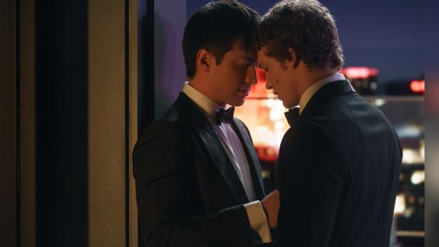 Hudson Williams und Connor Storrie in ihren Serienrollen
