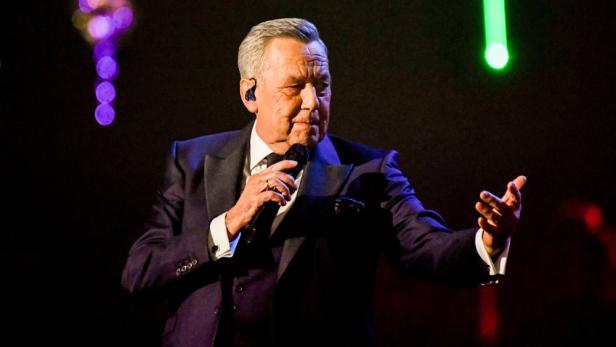 Roland Kaiser bei einem Auftritt