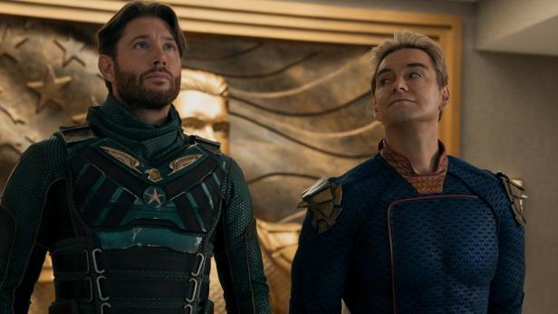 Jensen Ackles und Antony Starr in ihren Serienrollen