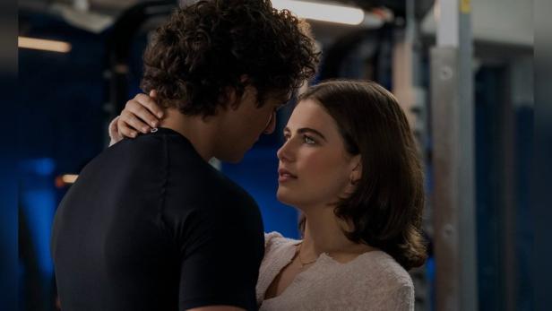 Belmont Cameli und Ella Bright in ihren Serienrollen