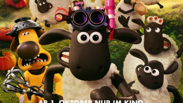 Filmplakat zu „Shaun das Schaf: Spuk im Kürbisfeld“ mit Shaun, Bitzer und weiteren Schafen vor einer herbstlichen Kulisse mit Windmühle und Kürbissen.
