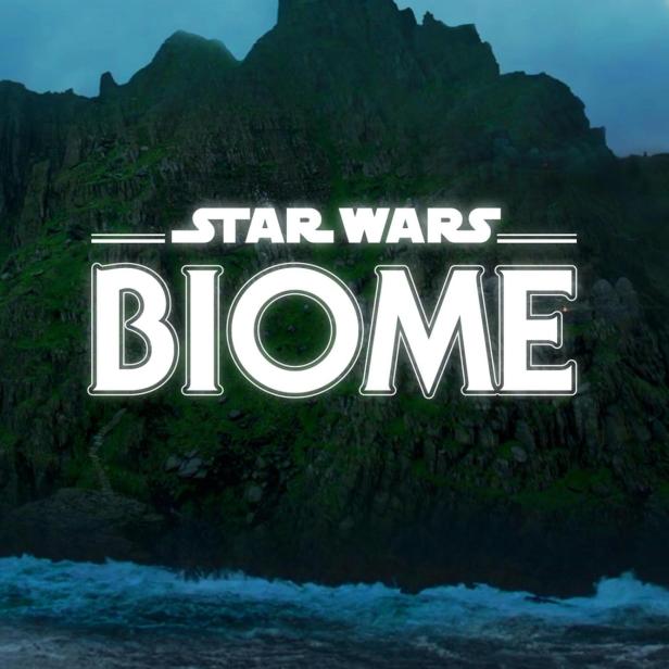 Eine felsige Insel im Meer, wie sie in „Star Wars“-Filmen vorkommen könnte.