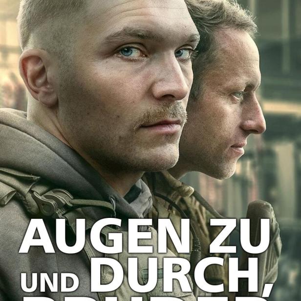 Zwei Männer, vermutlich Brüder, auf dem Filmplakat zu „Augen zu und durch, Bruder“.