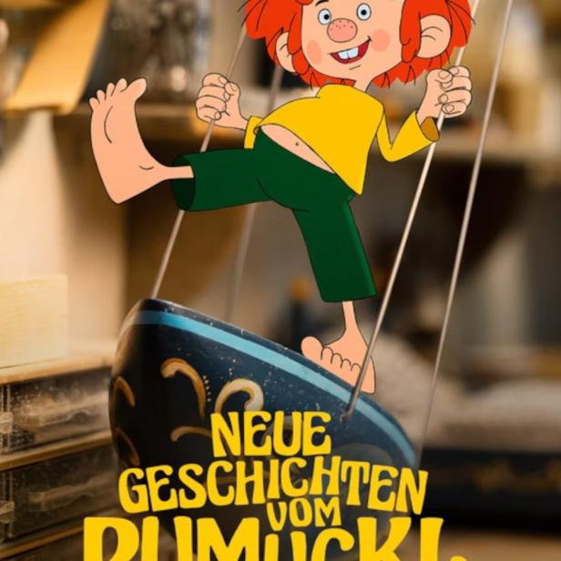 Pumuckl schwingt an einem Werkzeug in einer Werkstatt, im Hintergrund der Titel „Neue Geschichten vom Pumuckl“.