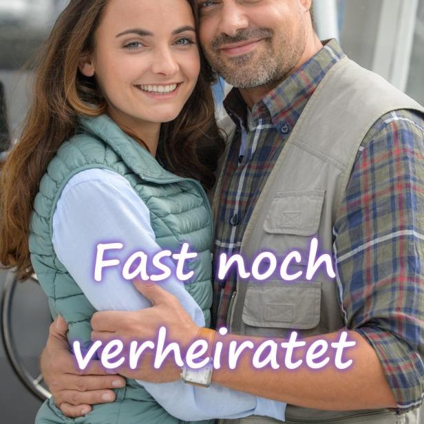 Ein Mann und eine Frau umarmen sich; Filmposter „Fast noch verheiratet“.