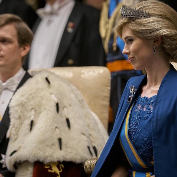 Martijn Lakemeier als Willem-Alexander und Delfina Chaves als Máxima