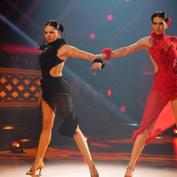 Vanessa Borck und ihre Tanzpartnerin Victoria Sauerwald 