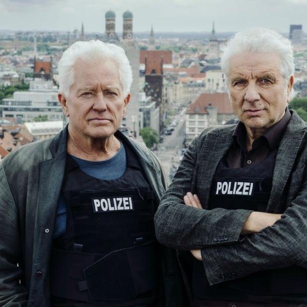 Batic (Miroslav Nemec, li.) und Leitmayr (Udo Wachtveitl) über den Dächern von München