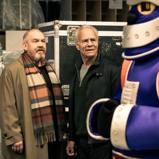 Kölner Tatort-Ermittler am Set einer Kindershow  