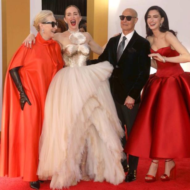 Meryl Streep,  Emily Blunt, Stanley Tucci und Anne Hathaway auf dem roten Teppich