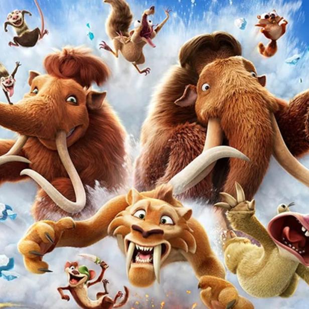 Die Charaktere aus Ice Age, darunter Manny, Sid, Diego und Scrat, wirbeln in einer Staubwolke nach Vulkanausbruch durch die Luft.