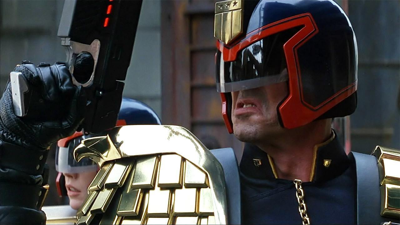 "Judge Dredd" (1995)